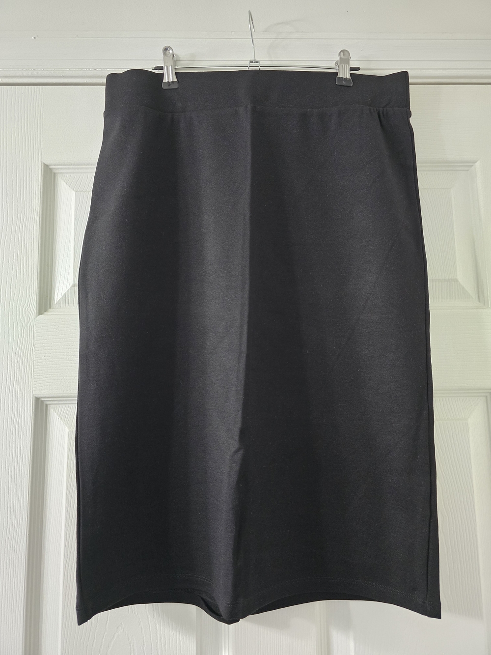 Zenana Outfitters Black Pencil Skirt